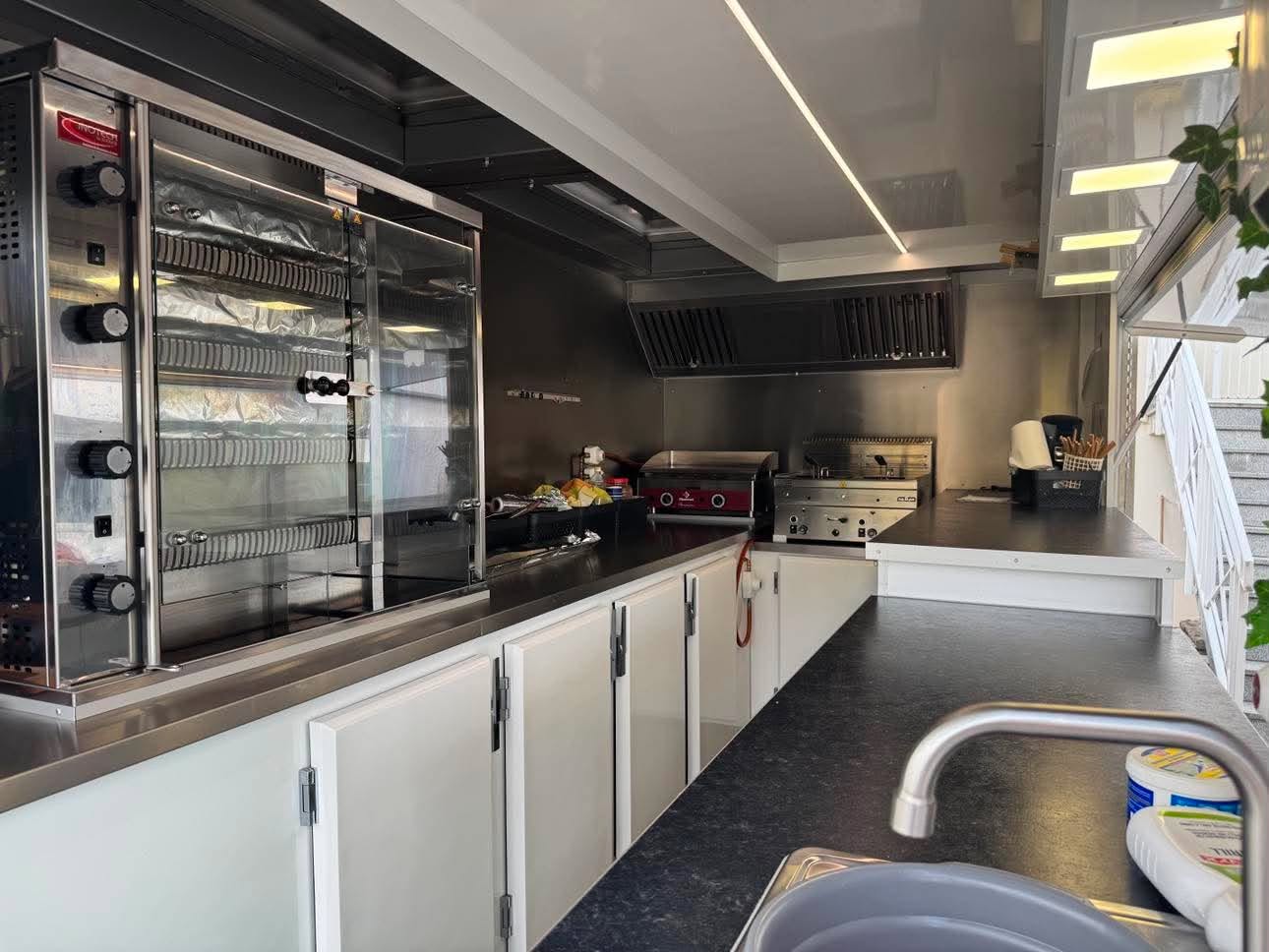 Foodtruck Rôtisserie / Snack – Renault Master VASP Magasin (TVA récupérable) — vue 2