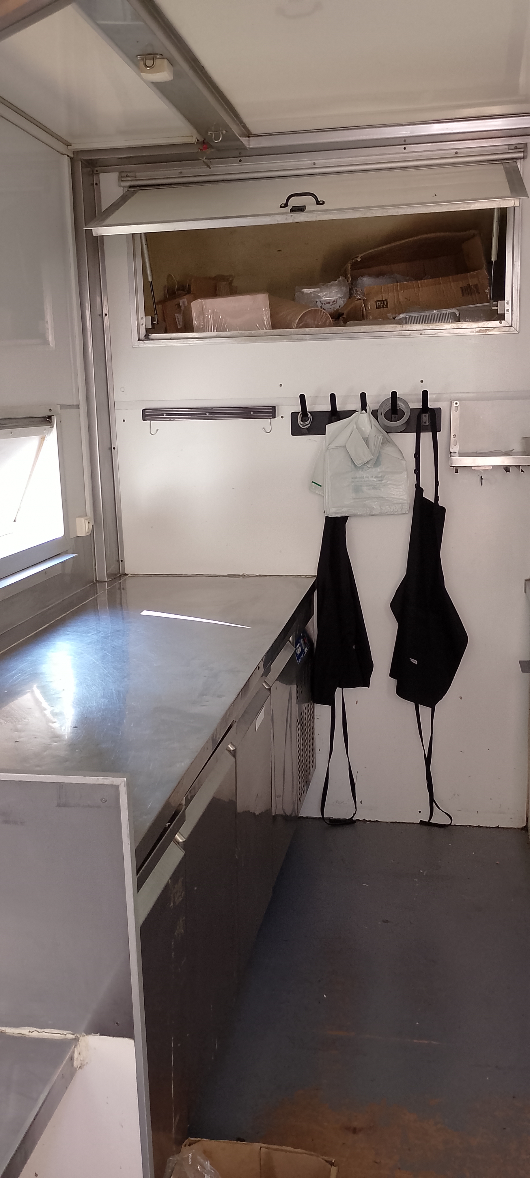 Food truck Renault master vasp — vue 8